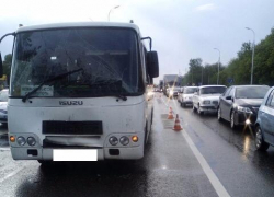 В Невинномысске пассажирский автобус столкнулся с грузовиком