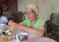 Слабовидящая бабушка в кофте и зимних полусапогах пропала на Ставрополье