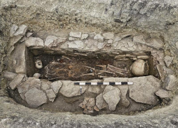 Скелеты, утварь и украшения нашли при раскопках на Ставрополье