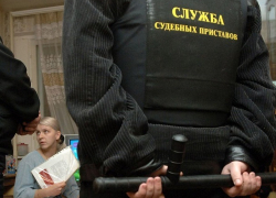 Бывший судебный пристав брал взятку за «помощь» в снижении штрафа на Ставрополье