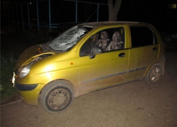 Таксист сбил женщину при выезде со стоянки в Ставрополе