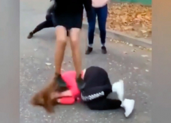 Жестокое избиение школьницы в Минводах попало на видео