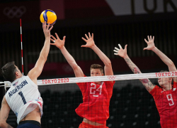 Америка под сеткой пала: российские волейболисты на Олимпиаде добыли вторую победу подряд 