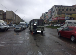 Пенсионер попал под колеса пассажирского автобуса в юго-западном районе Ставрополя