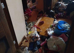 В Ставропольской квартире с проживающими в ней детьми, случайно обнаружили свалку 