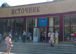 Помимо Чайки за ессентукскую минералку стали переживать Минкавказ и Минэкономики РФ