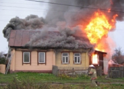 Дачный домик уничтожил пожар в Ставрополе