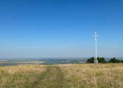 Гору Лысую оградили на Ставрополье от костров и мусора 