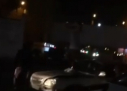 В Ставрополе ночью на капоте машины станцевали лезгинку 