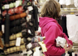 Ставропольские полицейские задержали подозреваемую в краже из детского магазина