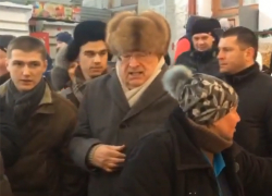 Жириновский в Кисловодске устроил шоу на рынке