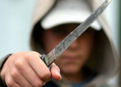 18-летний парень лишился телефона под угрозой ножа на Ставрополье