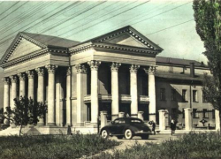 Ставропольской краевой библиотеке 55 лет назад было присвоено имя М. Ю. Лермонтова
