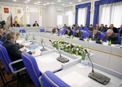 Закон «жирных котов» в двух чтениях приняли депутаты Ставрополья на заседании парламента 