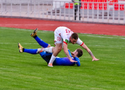 Ставропольские тренеры в 24 туре футбольного чемпионата в первой лиге радости побед не испытали