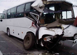 Пассажирский автобус Москва-Кисловодск перевернулся на трассе из-за урагана