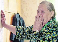 Внедорожник переехал 58-летней пенсионерке ногу в одном из дворов в Ставрополе