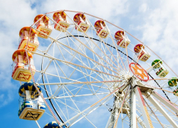 Качели в парке аттракционов убили жителя Изобильного