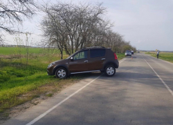 На Ставрополье под колёсами машины погибла 7-летняя девочка