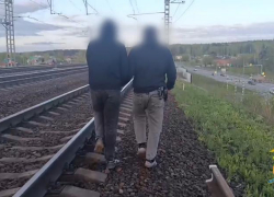 Подросток из Ставропольского края пытался поджечь вагон в Новосибирской области по указанию мошенников
