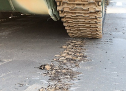 Испорченные бронетехникой дороги на центральных улицах отремонтируют в Ставрополе