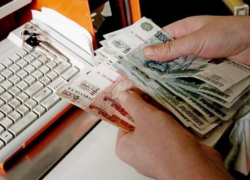 Продавец салона сотовой связи украла из кассы деньги на Ставрополье