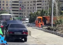 Расширять улицу Тухачевского в Ставрополе начали после скандального опроса от мэра 