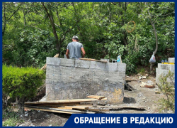 Жители Пятигорска обеспокоены возобновившейся стройкой около нарзанного источника