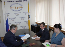 «Повезло» краю с губернатором, — эксперты о предстоящей кампании