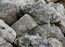 Угроза обрушения огромной скалы существует в Кисловодске