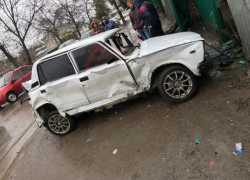 Женщина-водитель госпитализирована после столкновения с автомобилисткой в Пятигорске