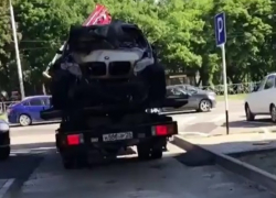 Белую BMW спалили дотла ночью в одном из дворов Ставрополя