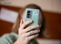 Камеры в Ставрополе начали ловить водителей с телефонами в руках