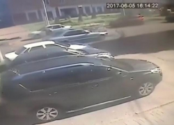 Шокирующее ДТП со сбитыми на "зебре" школьницами в Ставрополе попало на видео