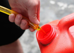 Ставропольцы все чаще снимают колеса и сливают бензин