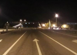 Женщину насмерть сбил «Ланд-Крузер» на ночной трассе под Кисловодском 