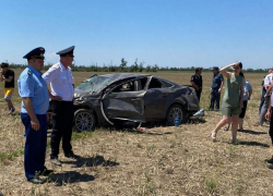 Семейная поездка в гости закончилась аварией со смертельным исходом на Ставрополье