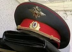 На КМВ женщина пыталась подкупить полицейского