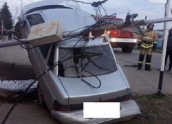 Водителя с переломом пришлось эвакуировать из "взлетевшей" "десятки" на Ставрополье