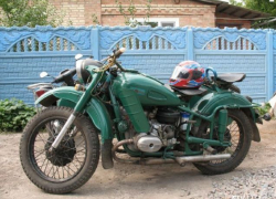 На Ставрополье мотоциклист врезался в колодец