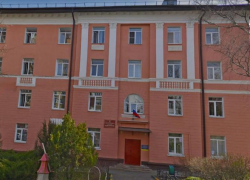 Студентку жестоко избила группа девушек в ставропольском общежитии и снимала на камеру