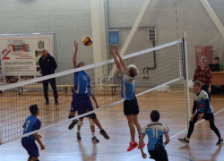 Мяч летит в Волгоград: ставропольские волейболисты выявили лучших и готовятся к первенству России