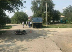 На Ставрополье 14-летний мальчик на скутере погиб в ДТП
