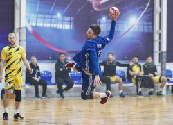 Одной ногой в четвертьфинале: гандболисты ставропольского «Виктора» обыграли саратовских «аграриев»