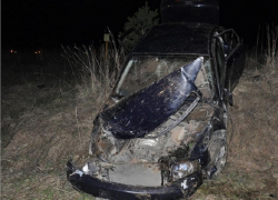 Двое жителей Грозного перевернулись на иномарке на одной из трасс Ставрополья