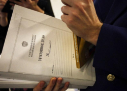 На мужчину с гранатой возбудили уголовное дело о покушении на убийство