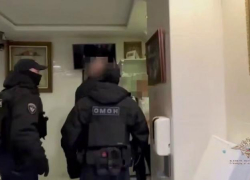 Обыски прошли в Ставрополе по делу сколотившей миллионы на липовых пациентах банды стоматологов