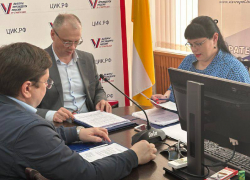 Сочинениями и рисунками приобщают школьников Ставрополья к избирательному процессу