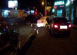 Ставропольский лихач протаранил сразу три автомобиля