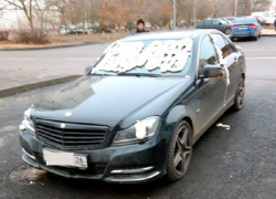 Владелец испорченного «Мерседеса» назначил крупное вознаграждение за поимку вандалов в Буденновске